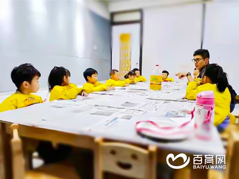 郴州楊梅紅國際私立美校師生風采5